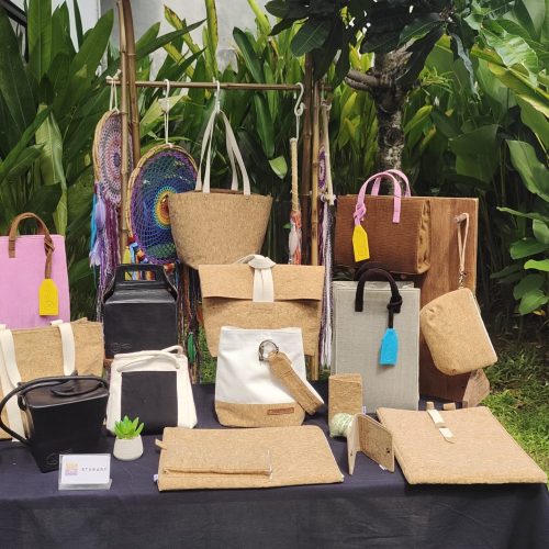 filter: 0; fileterIntensity: 0.8; filterMask: 0; module: photo; 
hw-remosaic: false; 
touch: (-1.0, -1.0); 
modeInfo: ; 
sceneMode: 4194304; 
cct_value: 5843; 
AI_Scene: (-1, -1); 
aec_lux: 144.25494; 
aec_lux_index: 0; 
hist255: 0.0; 
hist252~255: 0.0; 
hist0~15: 0.0; 
motionLevel: 0; 
weatherinfo: null; 
temperature: 39;